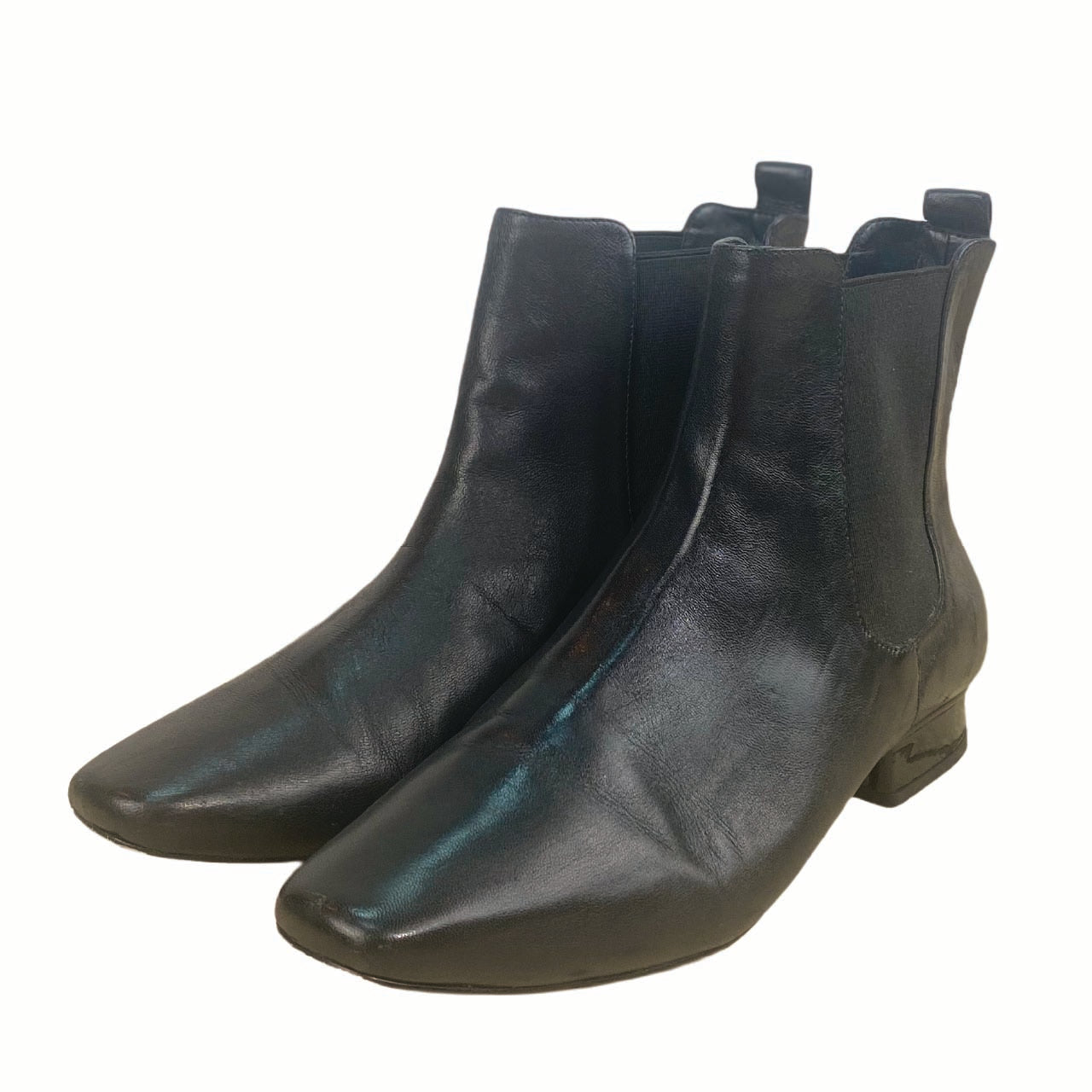 Runway Closet- Chelsea Boot