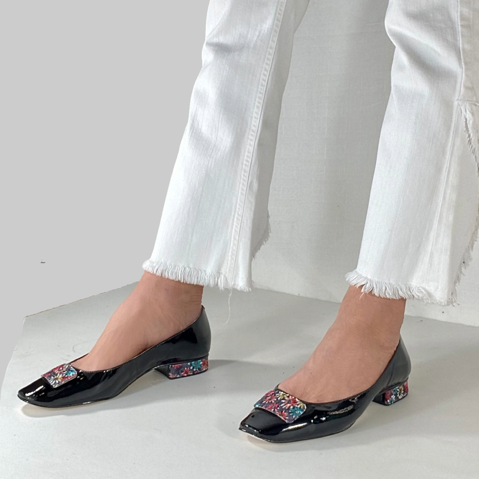 Daisy Vivian Clip and Heel